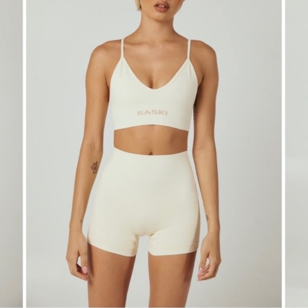 Saski Collection cream bike shorts